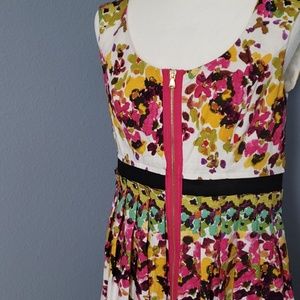 Guess Floral Dress With Front Zipper Pleated